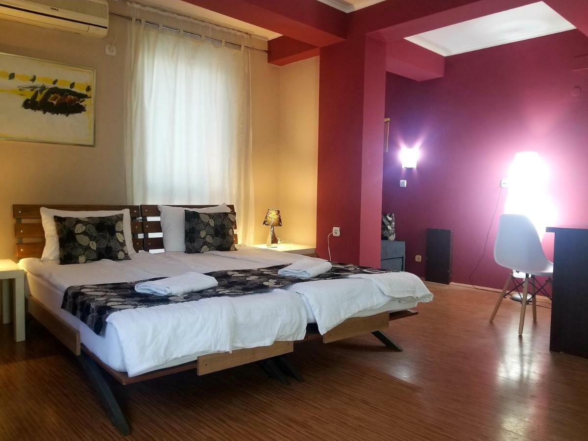 Vila Ineks Ohrid Hotel Екстериор снимка