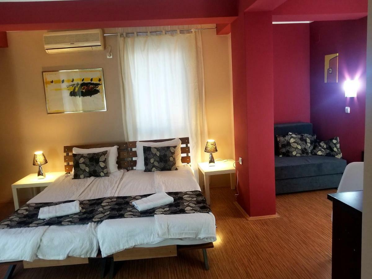 Vila Ineks Ohrid Hotel Екстериор снимка