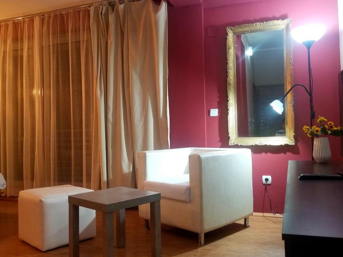 Vila Ineks Ohrid Hotel Екстериор снимка