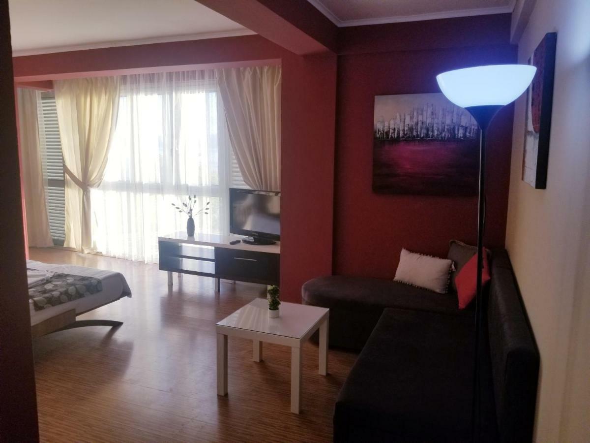 Vila Ineks Ohrid Hotel Екстериор снимка